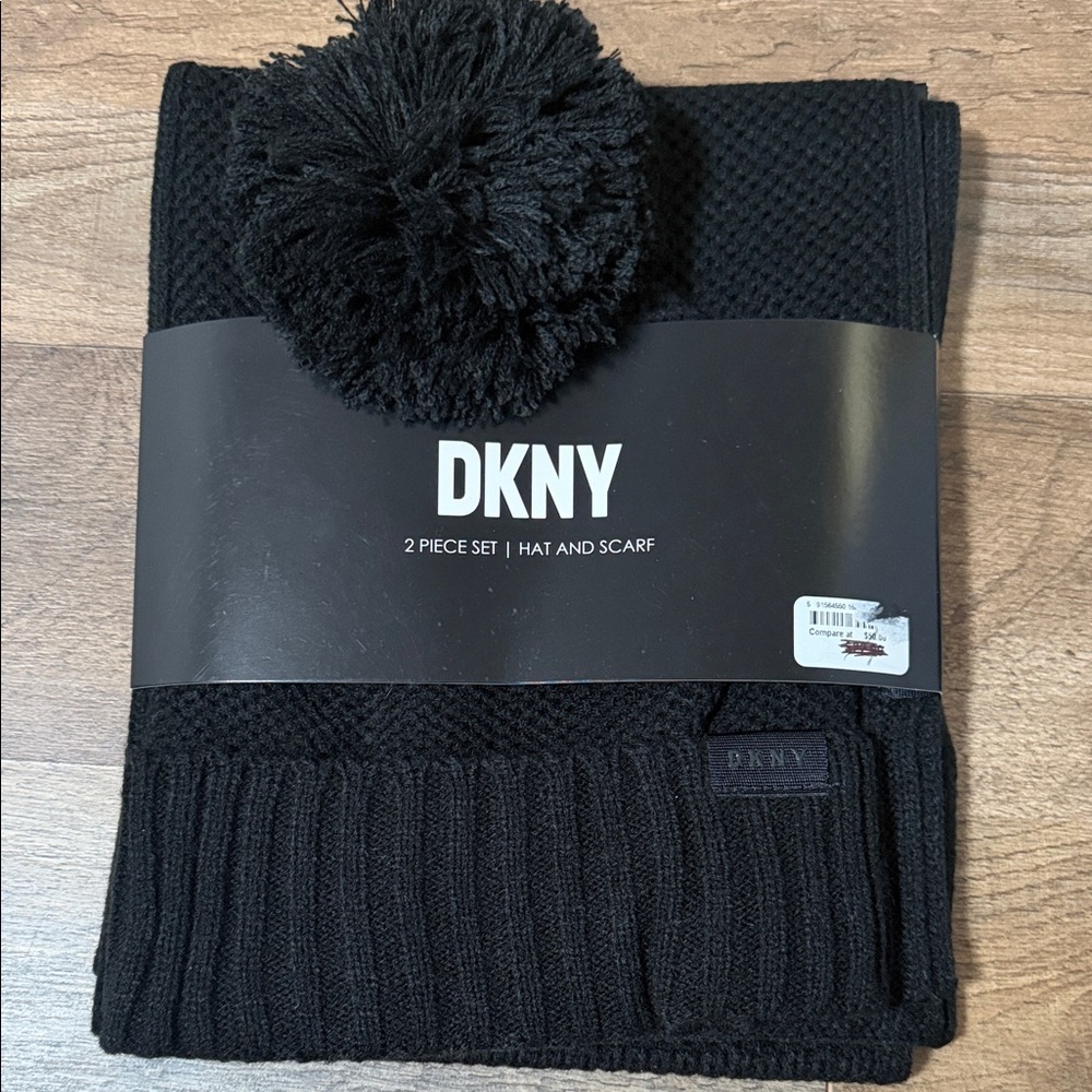 DKNY Classic Black Knit Hat and Scarf Set